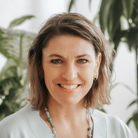 Andrea Dobos
